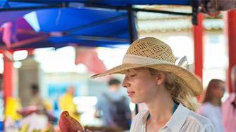 5 priporočil za prehranjevanje v tuji deželi